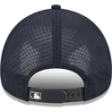 shapka-izvita-shapka-traker-tmnosin-snapbek-9forty-apex-batting-practice-alt-na-new-york-yankees-mlb-ot-new-era