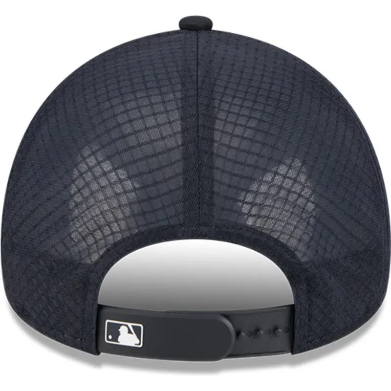 shapka-izvita-tmnosin-snapback-9forty-apex-batting-practice-alt-logo-na-new-york-yankees-mlb-ot-new-era