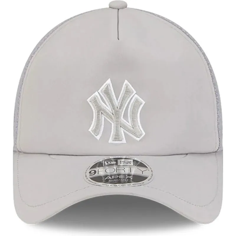 shapka-izvita-traker-siv-snapbek-9forty-apex-batting-practice-na-new-york-yankees-mlb-ot-new-era shapka-izvita-traker-siv-snapbek-9forty-apex-batting-practice-na-new-york-yankees-mlb-ot-new-era