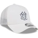 hvid-trucker-kasket-9forty-apex-batting-practice-fra-new-york-yankees-mlb-fra-new-era