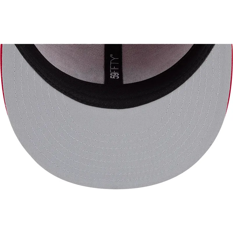 casquette-plate-rouge-ajustee-59fifty-canada-2026-world-baseball-classic-new-era