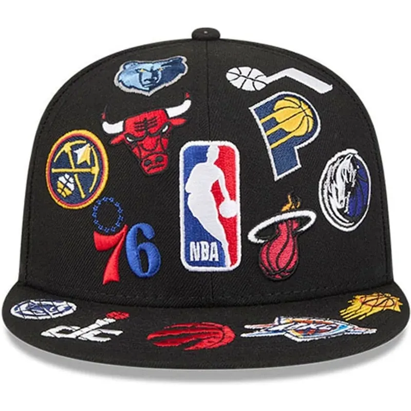 shapka-ploska-cherna-prilepnala-59fifty-all-over-na-nba-ot-new-era shapka-ploska-cherna-prilepnala-59fifty-all-over-na-nba-ot-new-era