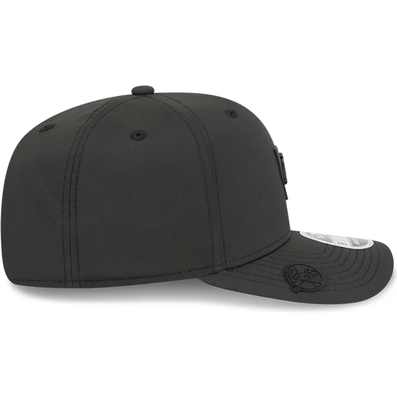 new-era-izvita-periferiya-9seventy-stretch-snap-clubhouse-new-york-yankees-mlb-cherna-shapka-s-kapache new-era-izvita-periferiya-9seventy-stretch-snap-clubhouse-new-york-yankees-mlb-cherna-shapka-s-kapache