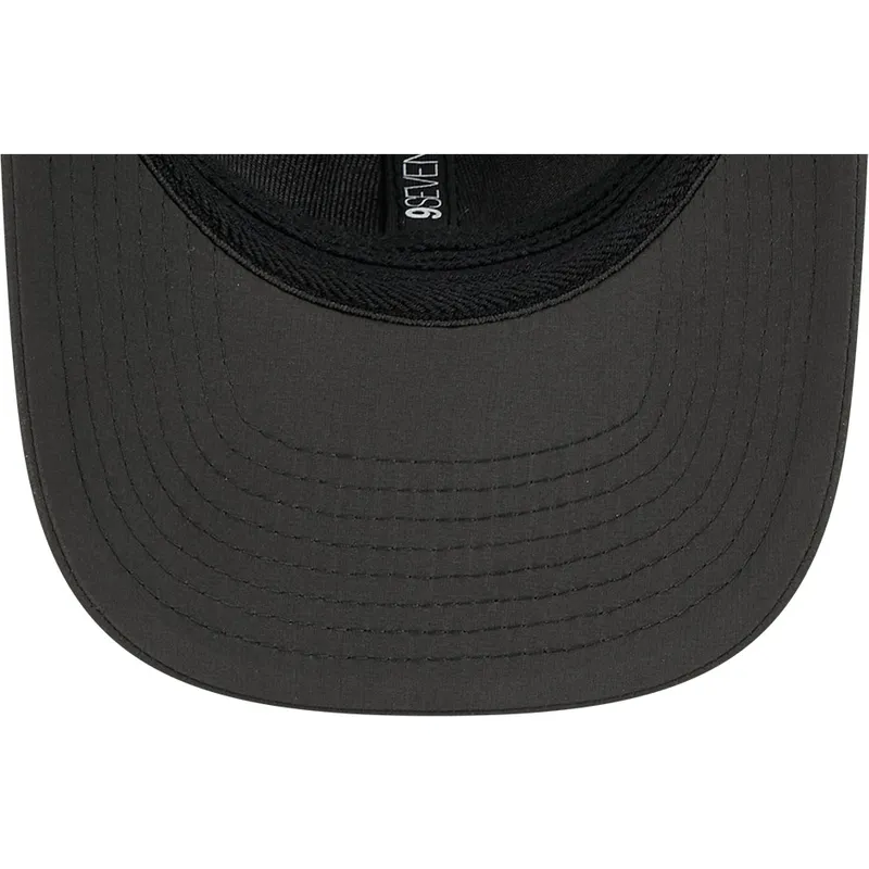 casquette-courbee-noire-snapback-9seventy-stretch-snap-clubhouse-new-york-yankees-mlb-new-era