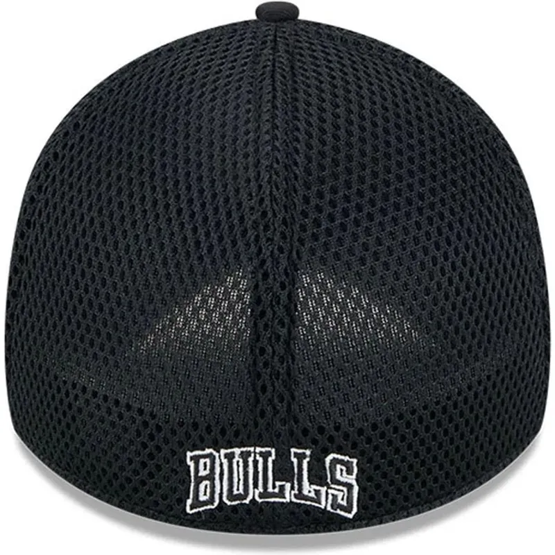 shapka-izvita-traker-cherna-prilepnala-39thirty-evergreen-neo-na-chicago-bulls-nba-ot-new-era