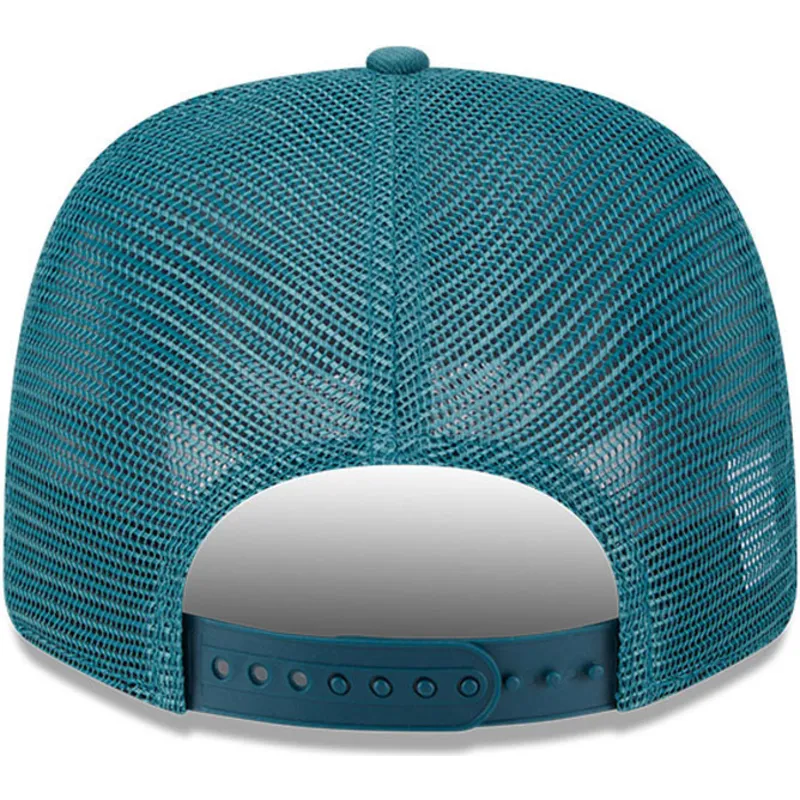 shapka-izvita-traker-zelena-snapbek-9seventy-stretch-snap-evergreen-na-philadelphia-eagles-nfl-ot-new-era