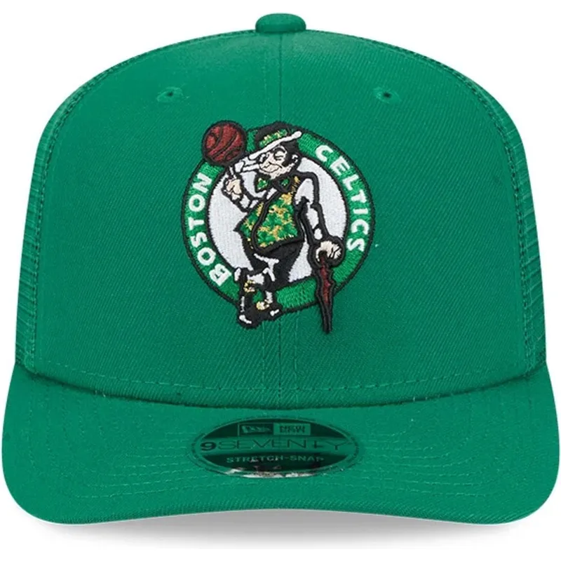shapka-izvita-traker-zelena-snapbek-9seventy-stretch-snap-evergreen-na-boston-celtics-nba-ot-new-era