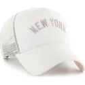 shapka-izvita-traker-bezhov-snapbek-rosa-offside-dt-soft-glow-script-na-new-york-yankees-mlb-ot-47-brand