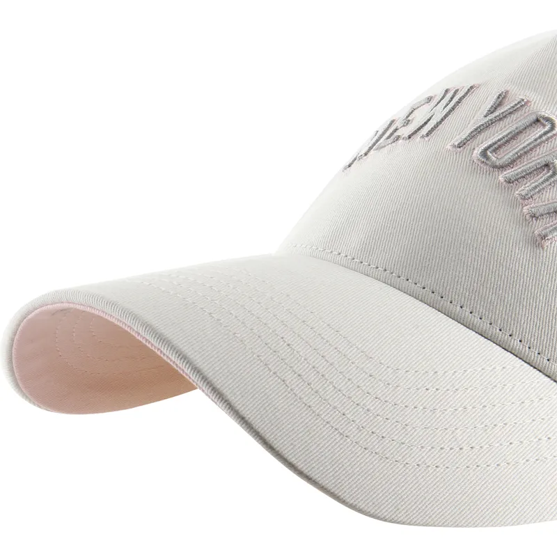 shapka-izvita-traker-bezhov-snapbek-rosa-offside-dt-soft-glow-script-na-new-york-yankees-mlb-ot-47-brand shapka-izvita-traker-bezhov-snapbek-rosa-offside-dt-soft-glow-script-na-new-york-yankees-mlb-ot-47-brand