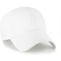 shapka-izvita-byala-reguliruem-clean-up-contemporary-two-tone-na-new-york-yankees-mlb-ot-47-brand