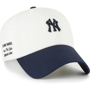 Шапка извита бежов adjustable strap y marino Clean Up Contemporary Two Tone на New York Yankees MLB от 47 Brand