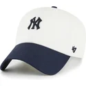 shapka-izvita-bezhov-reguliruem-clean-up-contemporary-two-tone-na-new-york-yankees-mlb-ot-47-brand