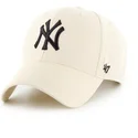 shapka-izvita-bezhov-reguliruema-mvp-legend-na-new-york-yankees-mlb-ot-47-brand