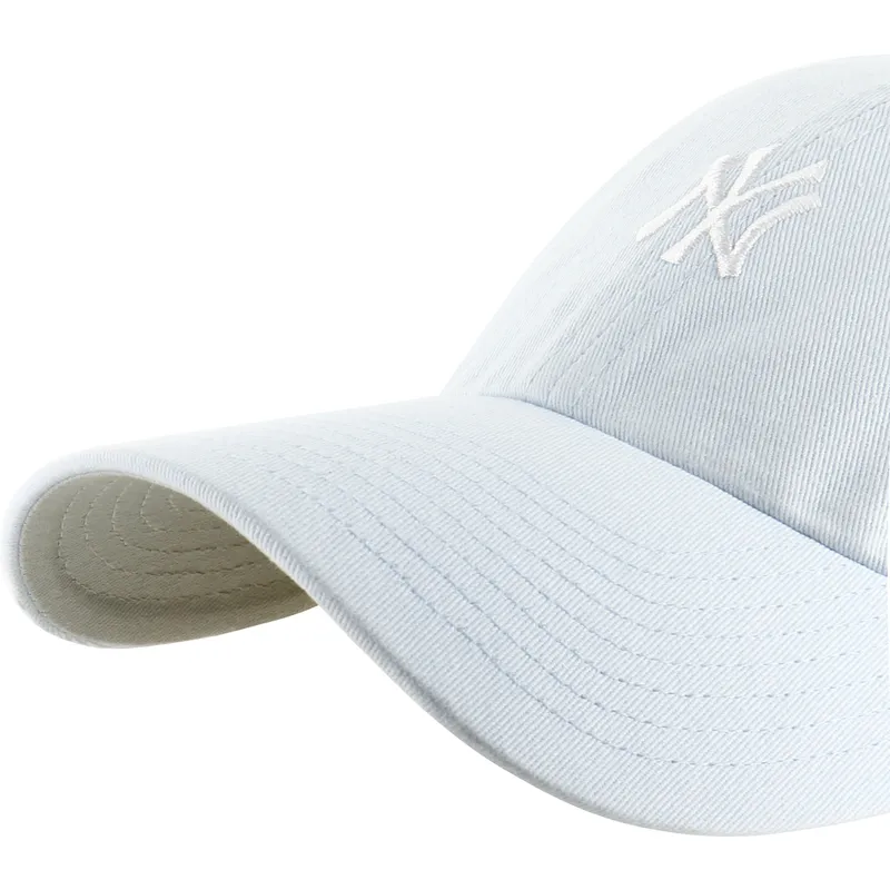 casquette-courbee-bleue-claire-ajustable-clean-up-base-runner-new-york-yankees-mlb-47-brand
