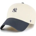 shapka-izvita-bezhov-reguliruem-clean-up-base-runner-two-tone-na-new-york-yankees-mlb-ot-47-brand
