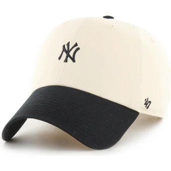 Buet beige og sort justerbar kasket Clean Up Base Runner Two Tone fra New York Yankees MLB fra 47 Brand