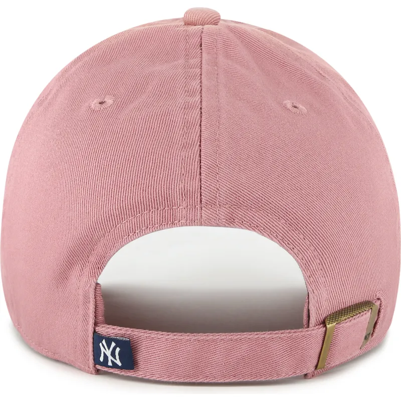 casquette-courbee-rose-ajustable-avec-logo-rose-clean-up-new-york-yankees-mlb-47-brand