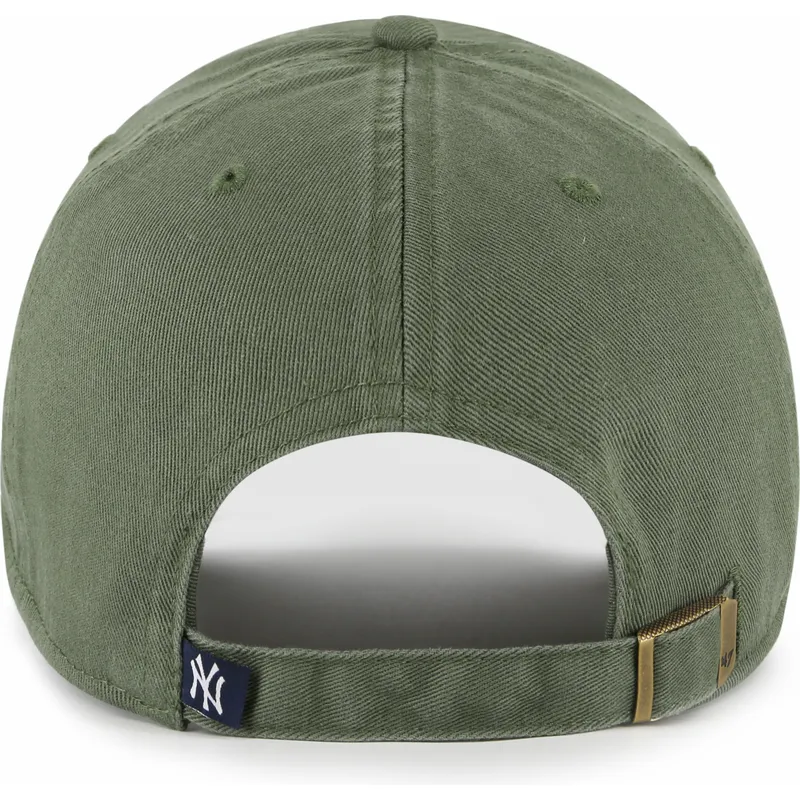 shapka-izvita-zelena-reguliruem-clean-up-na-new-york-yankees-mlb-ot-47-brand