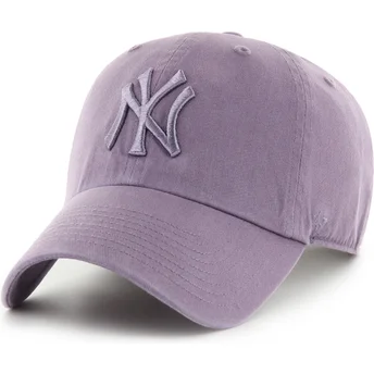 Violette verstellbare Curved Cap mit violettem Logo Clean Up Iris der New York Yankees MLB von 47 Brand