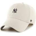 buet-beige-justerbar-kasket-clean-up-base-runner-mini-logo-fra-new-york-yankees-mlb-fra-47-brand