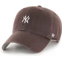 shapka-izvita-kafyav-reguliruem-clean-up-base-runner-mini-na-new-york-yankees-mlb-ot-47-brand