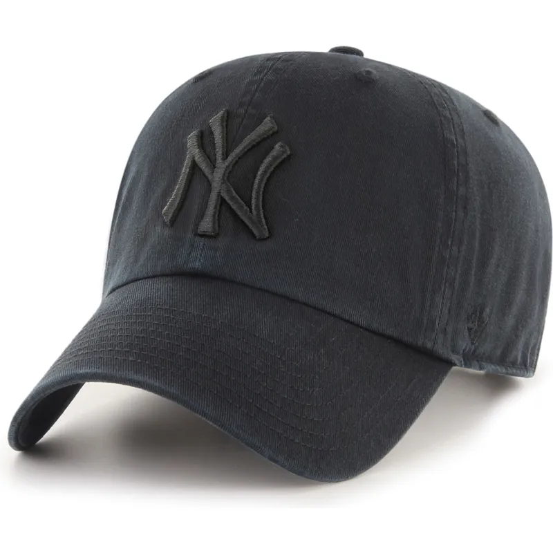 sort-justerbar-curved-kasket-med-sort-logo-clean-up-fra-new-york-yankees-mlb-fra-47-brand