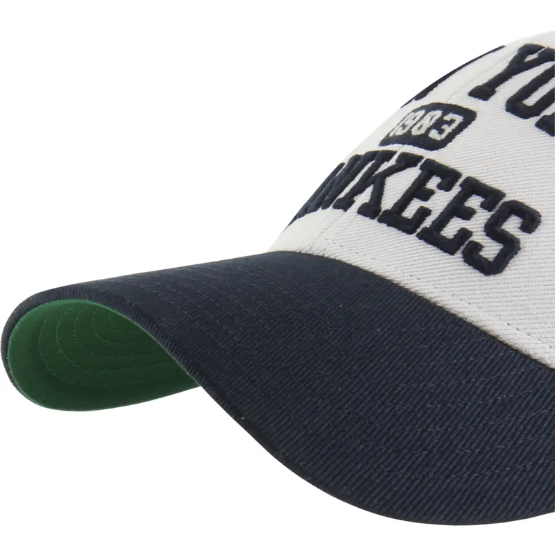 shapka-izvita-bezhov-reguliruema-mvp-broke-line-na-new-york-yankees-mlb-ot-47-brand