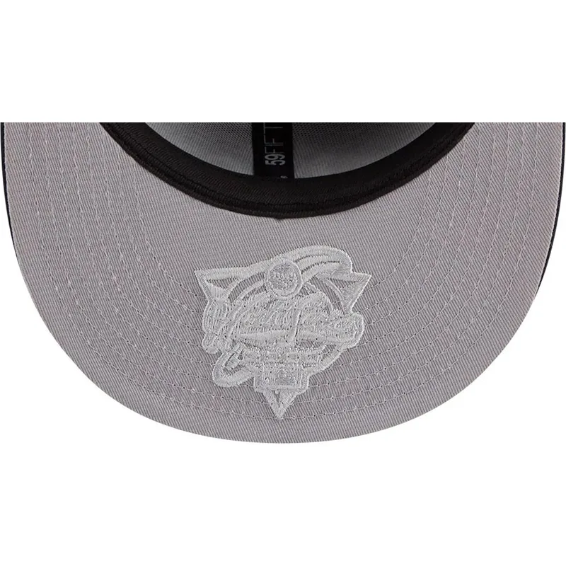 shapka-ploska-tmnosin-prilepnala-59fifty-hidden-hit-na-new-york-yankees-mlb-ot-new-era