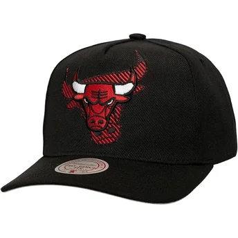 Sort curved snapback kasket Tilted Pro fra Chicago Bulls NBA fra Mitchell & Ness