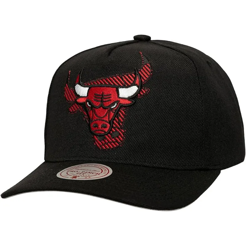 mitchell-ness-curved-brim-tilted-pro-chicago-bulls-nba-black-snapback-cap
