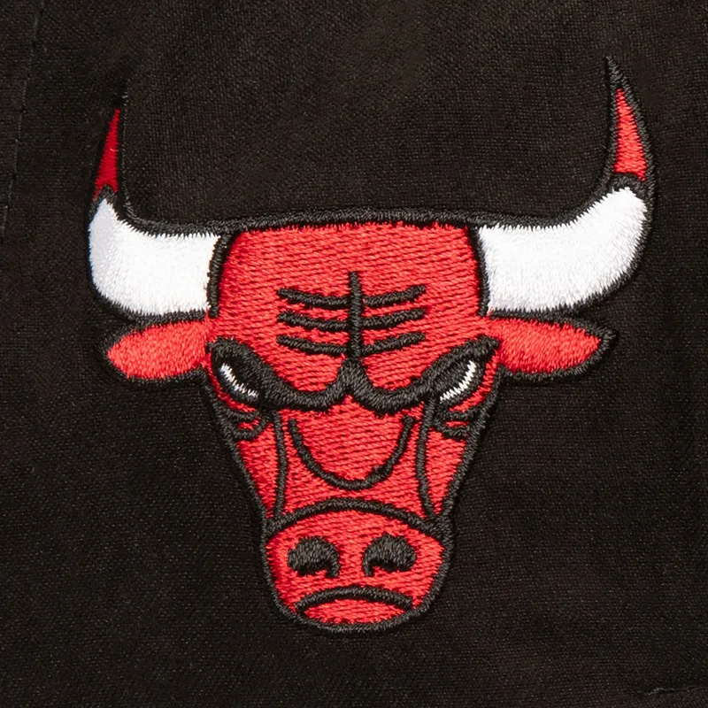shapka-izvita-cherna-snapbek-shady-suede-pro-na-chicago-bulls-nba-ot-mitchell-ness