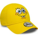 gul-justerbar-buet-kasket-til-born-9forty-face-bob-svamp-fra-new-era