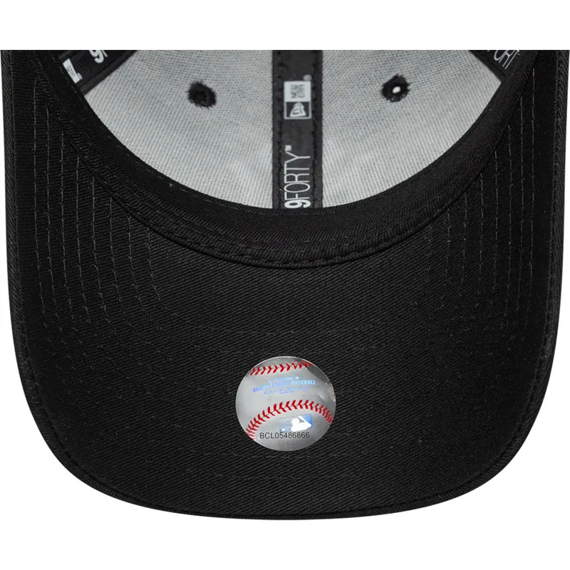 shapka-izvita-cherna-reguliruema-za-deca-9forty-icon-na-new-york-yankees-mlb-ot-new-era