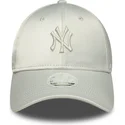 shapka-izvita-zelena-reguliruema-9forty-bow-back-satin-na-new-york-yankees-mlb-ot-new-era