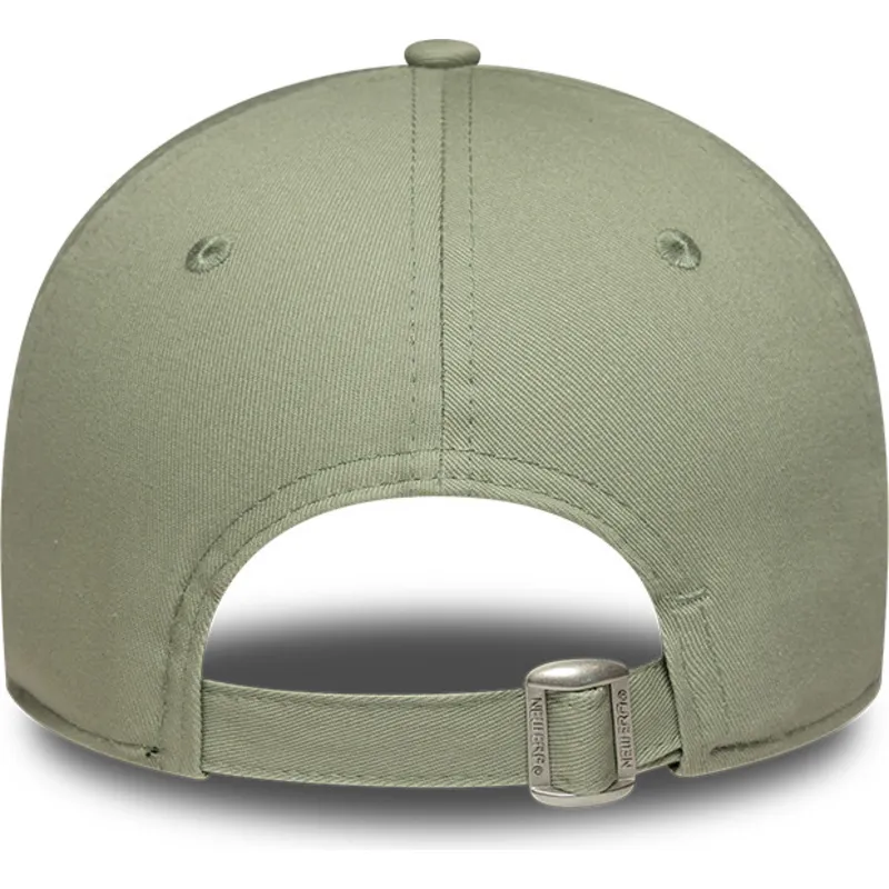 new-era-curved-brim-women-9forty-beaded-green-adjustable-cap