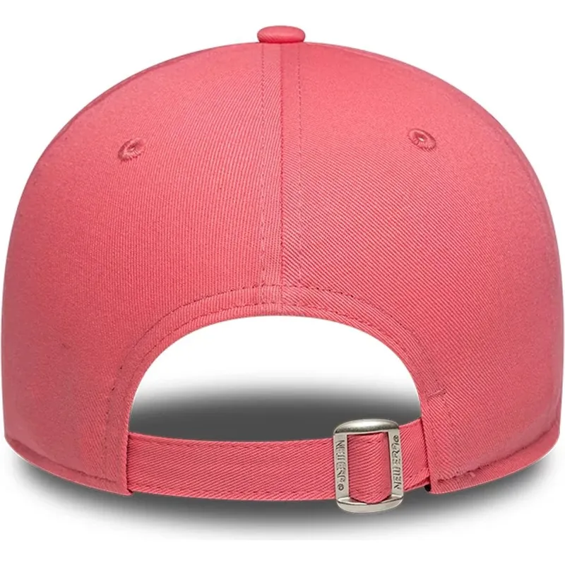 justerbar-lyserod-kurvet-kasket-med-beige-logo-til-kvinder-9twenty-league-essential-midi-fra-new-york-yankees-mlb-fra-new-era
