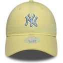 new-era-izvita-periferiya-damska-9twenty-league-essential-midi-new-york-yankees-mlb-zhlta-reguliruema-shapka