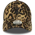 casquette-courbee-leopard-ajustable-avec-logo-noir-pour-femme-9twenty-lionpard-new-york-yankees-mlb-new-era