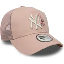 casquette-trucker-rose-pour-femme-9forty-a-frame-floral-new-york-yankees-mlb-new-era