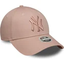 shapka-izvita-roza-reguliruem-9forty-league-essential-na-new-york-yankees-mlb-ot-new-era