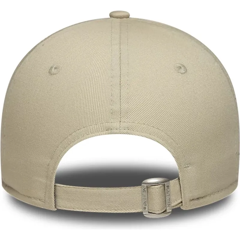 buet-beige-justerbar-kasket-til-kvinder-9forty-metallic-fra-new-york-yankees-mlb-fra-new-era