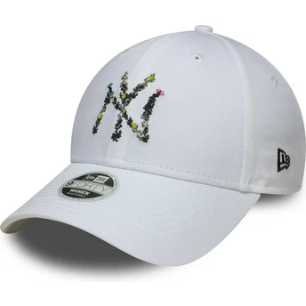 Шапка извита бяла регулируема лента para mujer 9FORTY Floral Infill на New York Yankees MLB от New Era