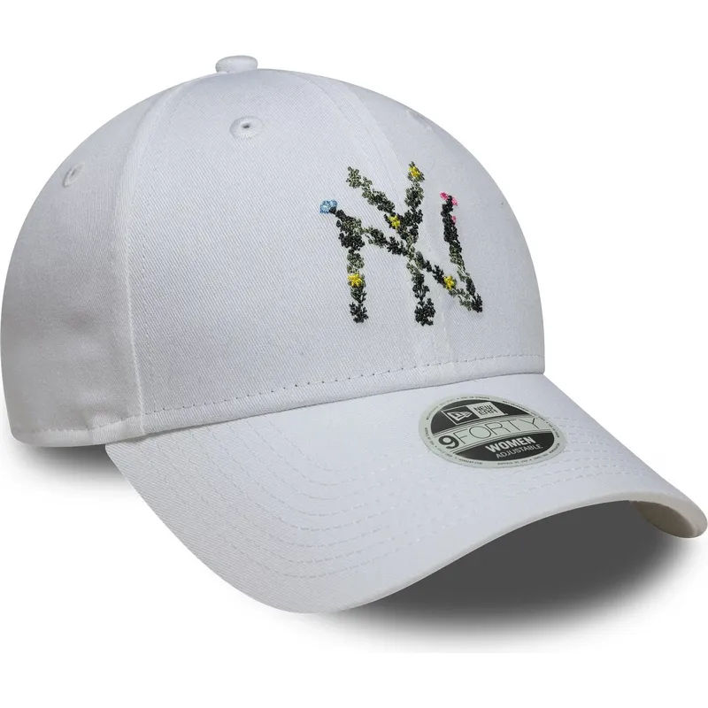 hvid-justerbar-buet-kasket-til-kvinder-9forty-floral-infill-fra-new-york-yankees-mlb-fra-new-era