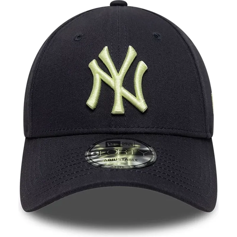 shapka-izvita-tmnosin-reguliruema-9forty-league-essential-na-new-york-yankees-mlb-ot-new-era