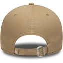 braune-verstellbare-curved-cap-mit-braunem-logo-9forty-tonal-icon-der-los-angeles-dodgers-mlb-von-new-era