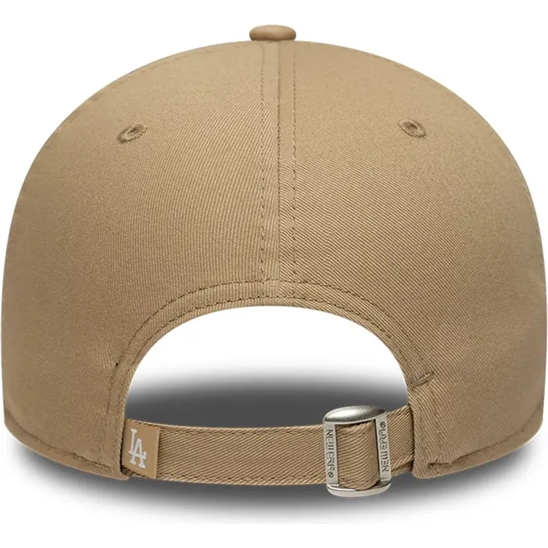 brun-justerbar-buet-kasket-med-brunt-logo-9forty-tonal-icon-fra-los-angeles-dodgers-mlb-fra-new-era