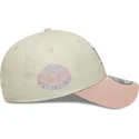 new-era-izvita-kozirka-rozovo-logo-9forty-world-series-patch-los-angeles-dodgers-mlb-bezhova-i-rozova-reguliruema-shapka