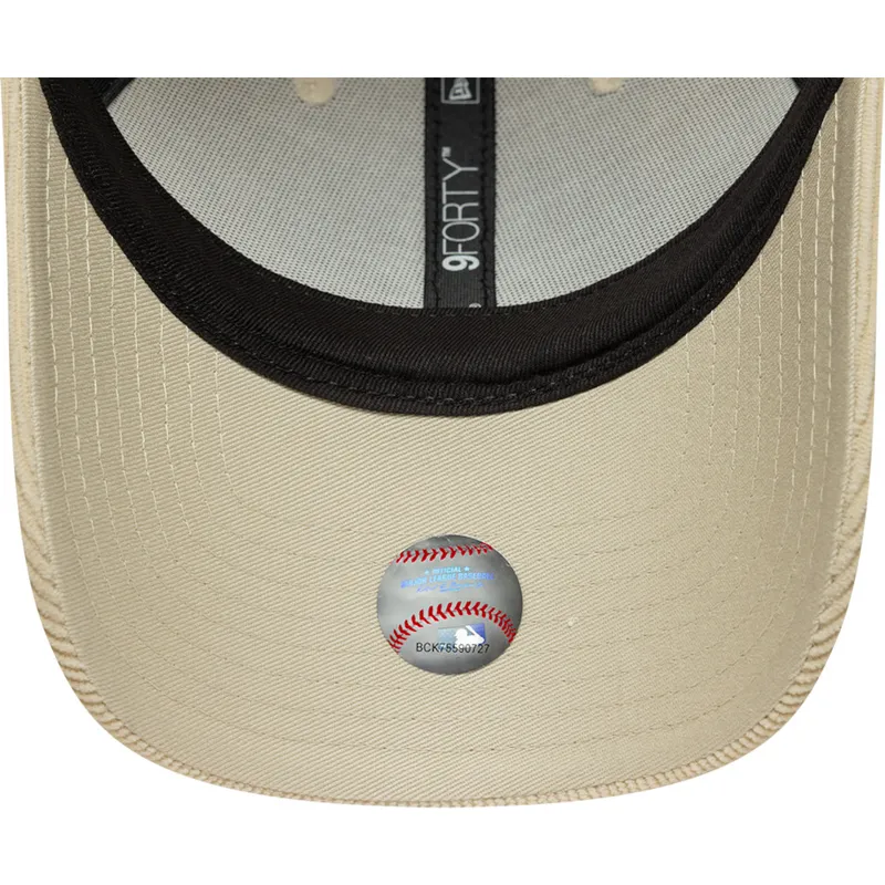 shapka-izvita-bezhov-reguliruem-9forty-soft-cord-na-new-york-mets-mlb-ot-new-era shapka-izvita-bezhov-reguliruem-9forty-soft-cord-na-new-york-mets-mlb-ot-new-era
