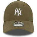 grune-verstellbare-curved-cap-9forty-soft-cord-der-new-york-yankees-mlb-von-new-era