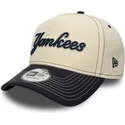 shapka-izvita-bezhov-snapbek-e-frame-city-icon-na-new-york-yankees-mlb-ot-new-era